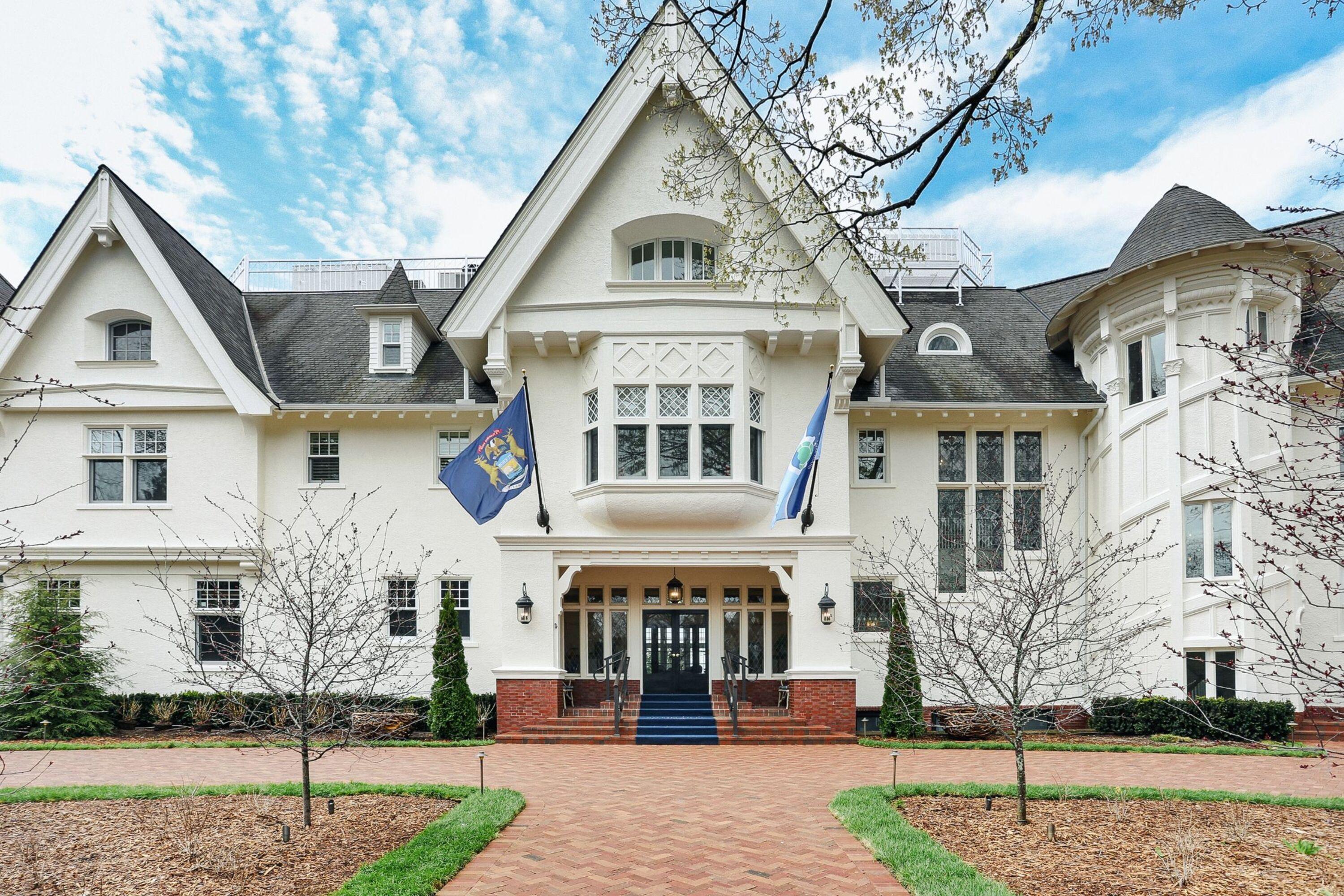 The At Stonecliffe Hotel